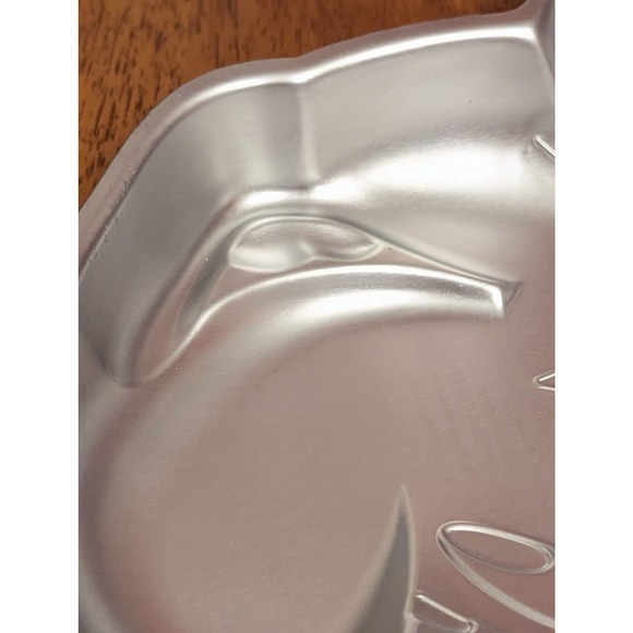 Wilton Mickey Mouse Cake Pan - Disney - Picture 7 of 8